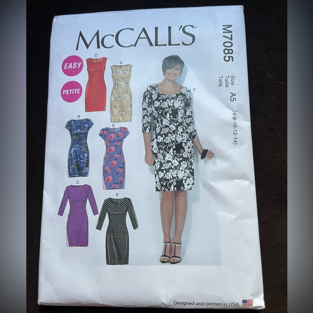 McCall’s Dress Pattern. Petite, size 6-14. Brand new. M7085.